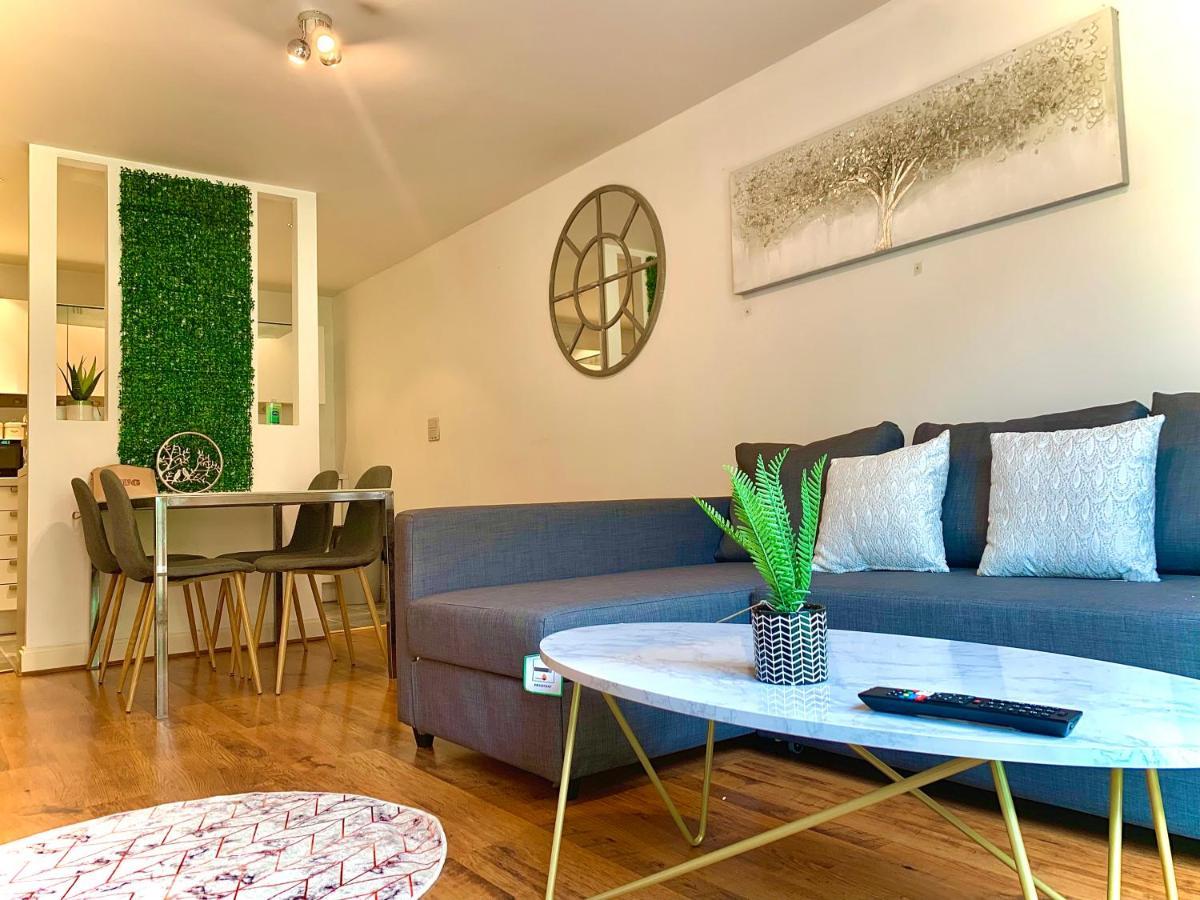 Birmingham Chinatown Insta-Style Apartments Bagian luar foto