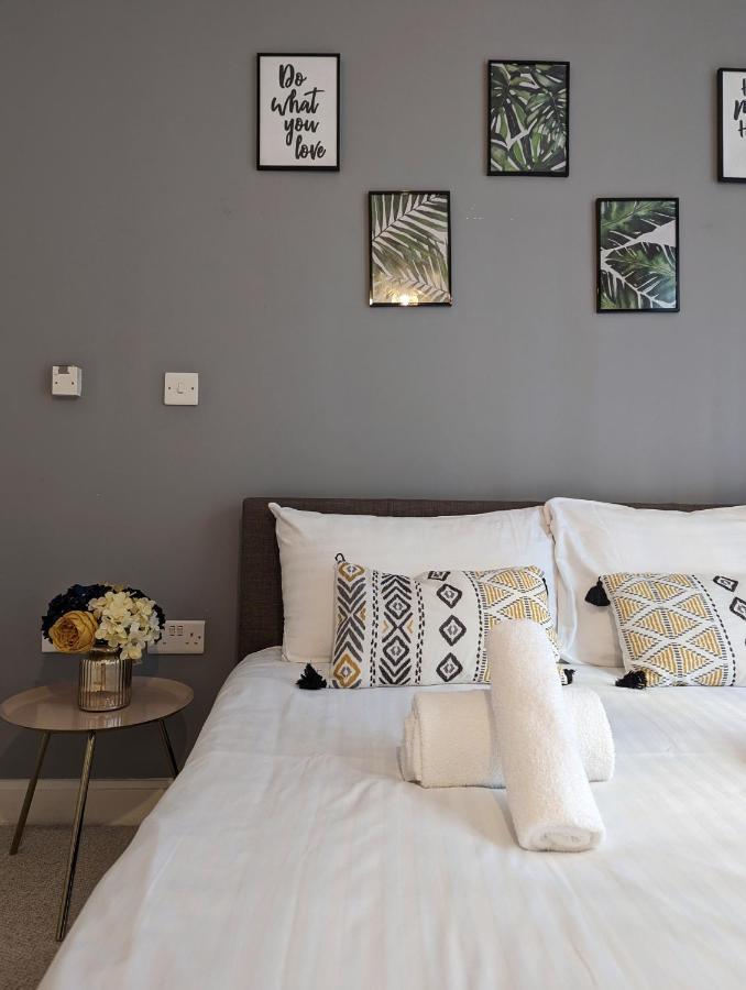 Birmingham Chinatown Insta-Style Apartments Bagian luar foto