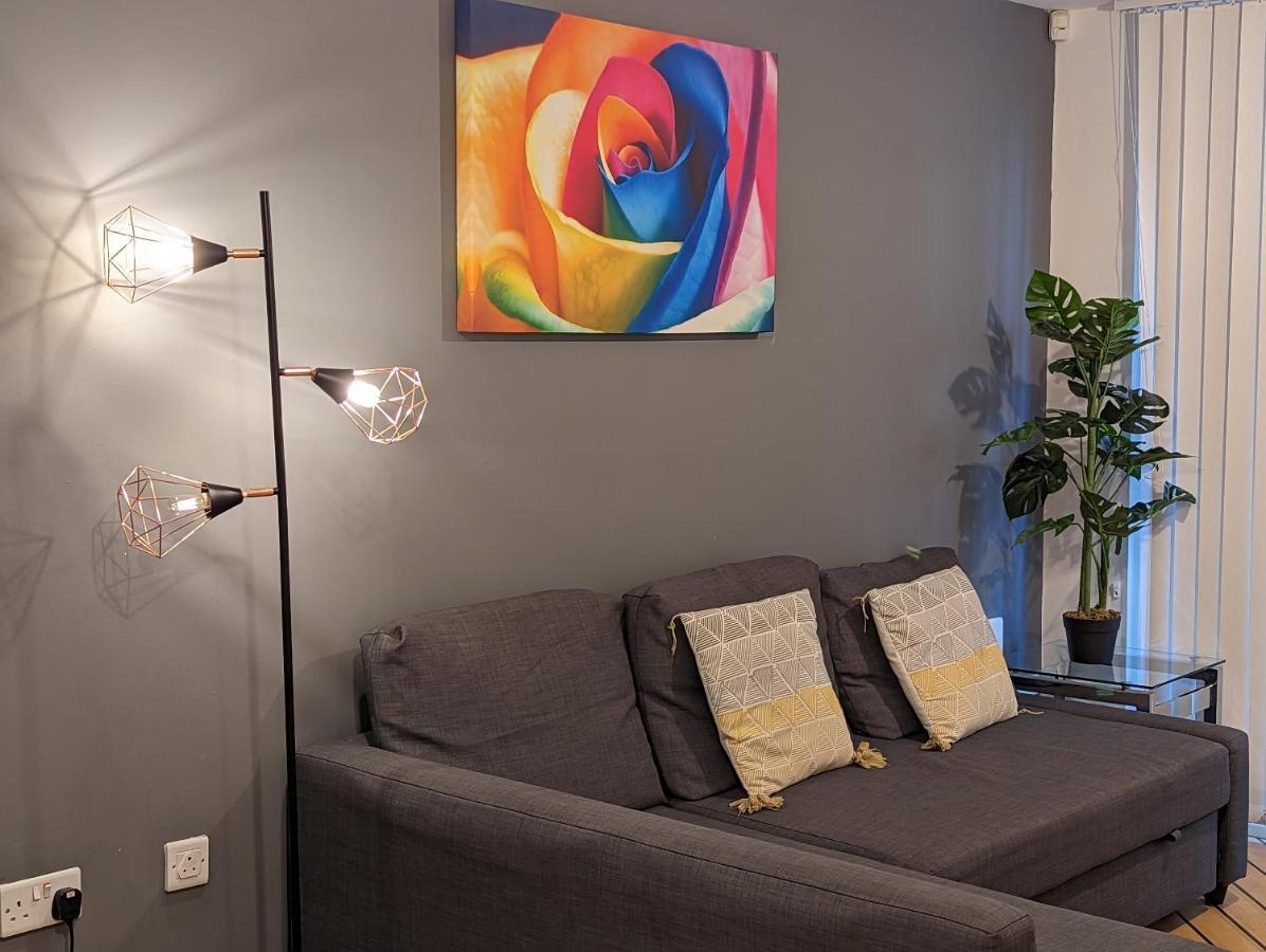 Birmingham Chinatown Insta-Style Apartments Bagian luar foto