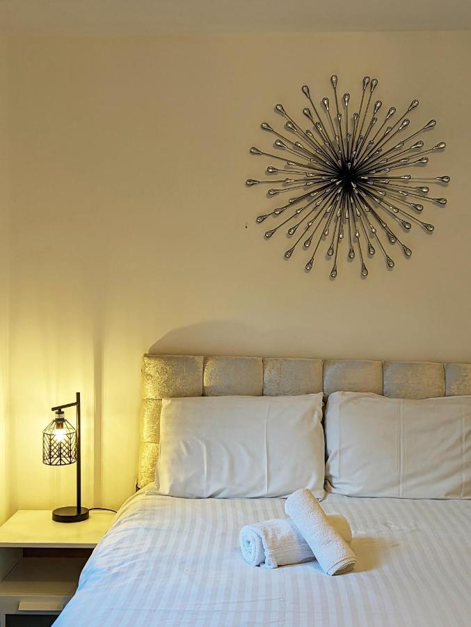 Birmingham Chinatown Insta-Style Apartments Bagian luar foto